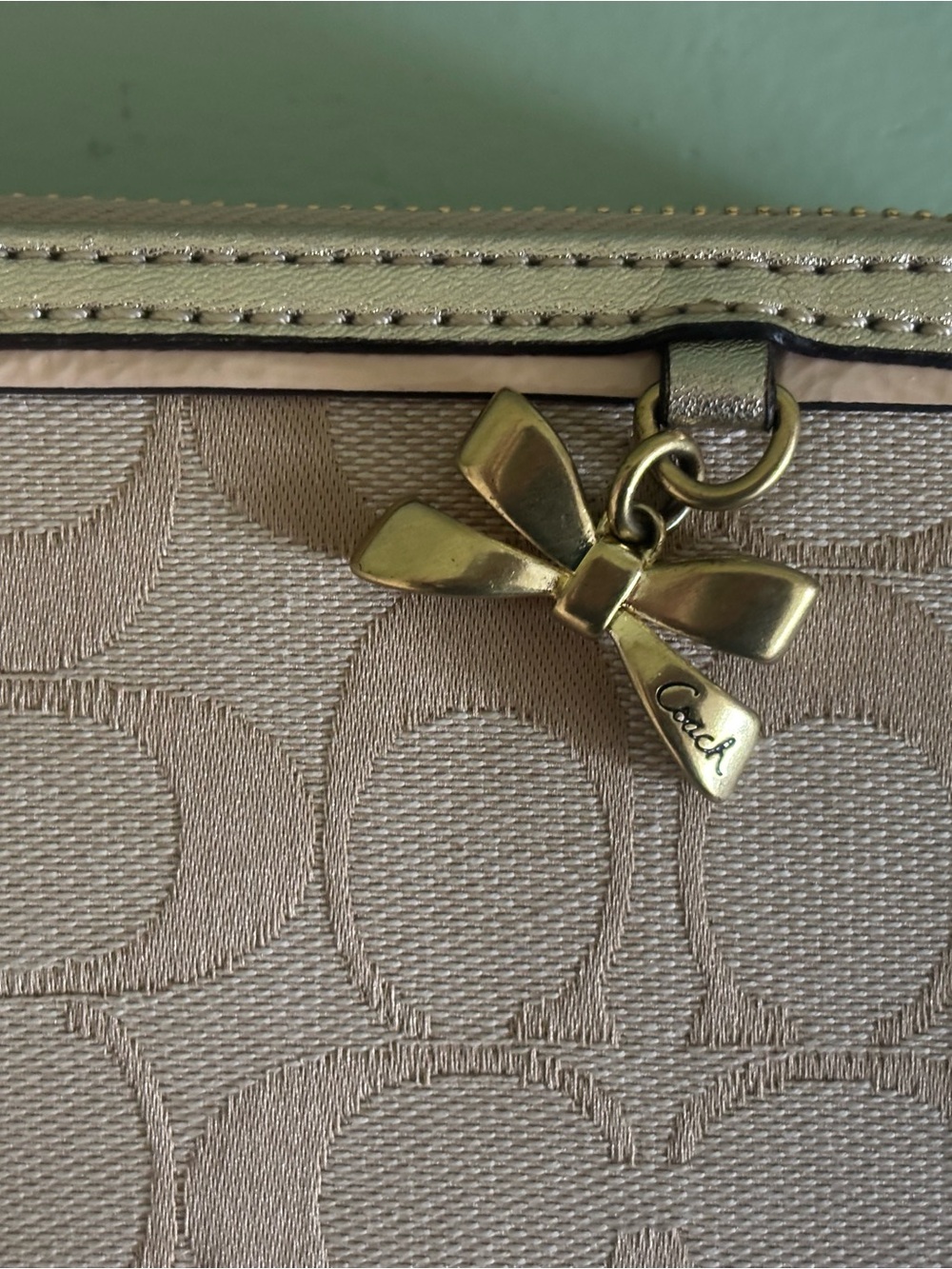 Coach Zip Wallet - Picture 3 of 6